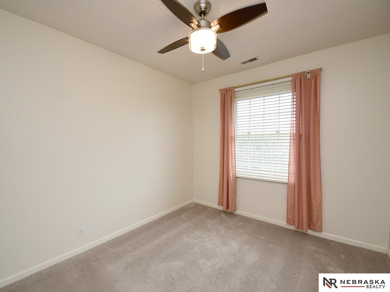 Omaha, Nebraska 68116, United States, 4 Bedrooms Bedrooms, ,3 BathroomsBathrooms,Residential,Pending,158405