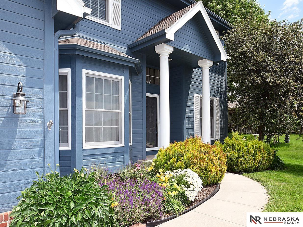 Omaha, Nebraska 68116, United States, 4 Bedrooms Bedrooms, ,3 BathroomsBathrooms,Residential,Pending,158405