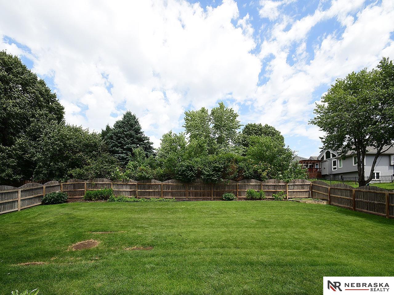 Omaha, Nebraska 68116, United States, 4 Bedrooms Bedrooms, ,3 BathroomsBathrooms,Residential,Pending,158405