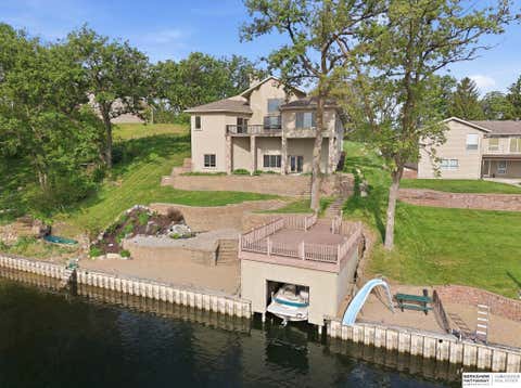 Photo of 8803 OAKDALE Court, Plattsmouth, NE 68048 (MLS # 22620405)