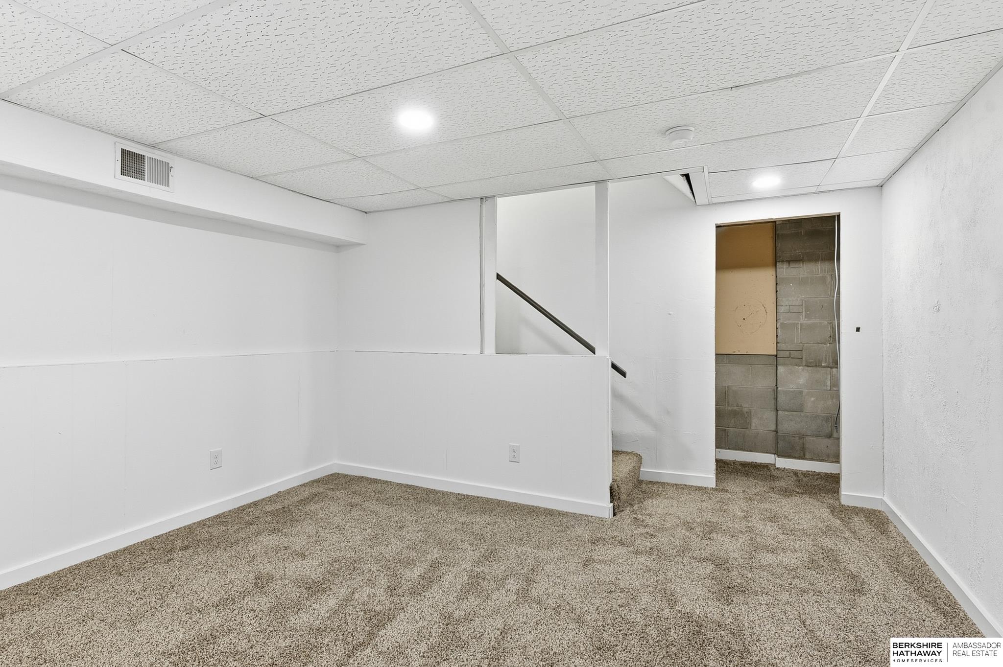 Omaha, Nebraska 68138, United States, 3 Bedrooms Bedrooms, ,1 BathroomBathrooms,Residential,Active,246144