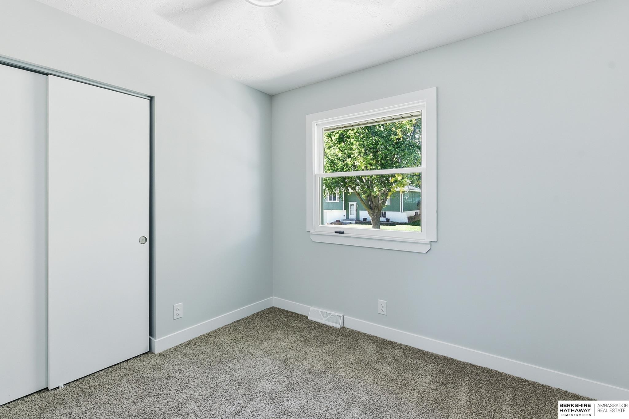 Omaha, Nebraska 68138, United States, 3 Bedrooms Bedrooms, ,1 BathroomBathrooms,Residential,Active,246144