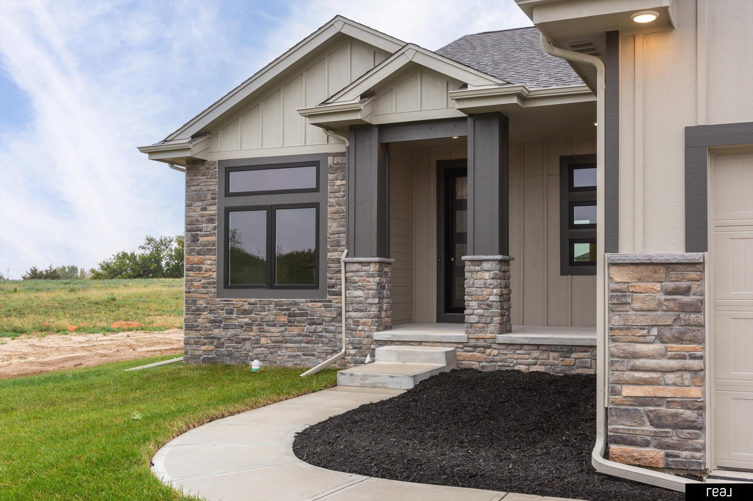 Papillion, Nebraska 68138, United States, 4 Bedrooms Bedrooms, ,3 BathroomsBathrooms,Residential,Active,229221