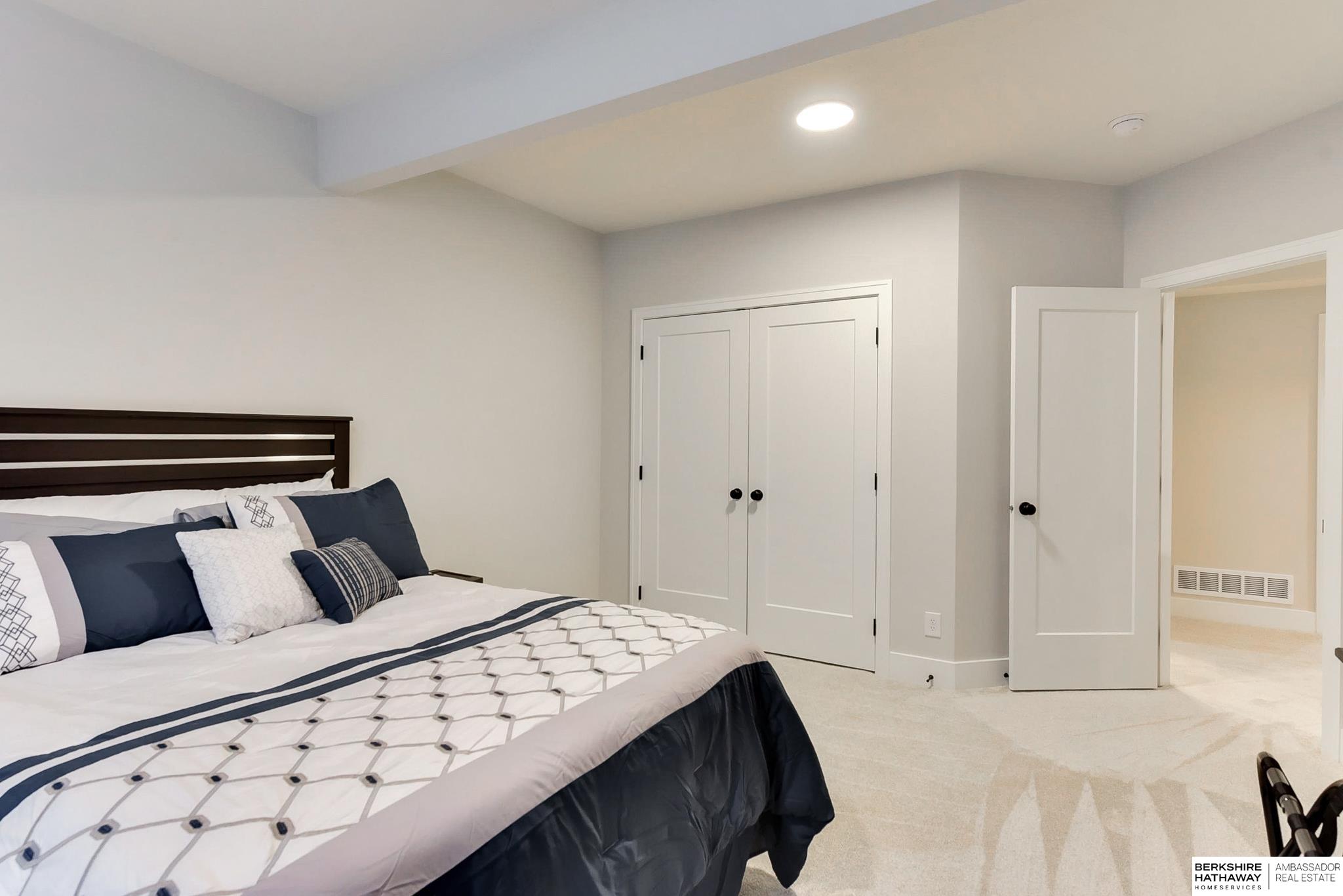 Elkhorn, Nebraska 68022, United States, 3 Bedrooms Bedrooms, ,3 BathroomsBathrooms,Residential,Active,127704