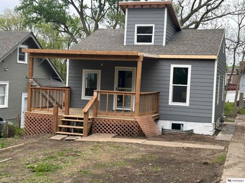 Photo of 4720 Fontenelle Boulevard, Omaha, NE 68111 (MLS # 22535082)