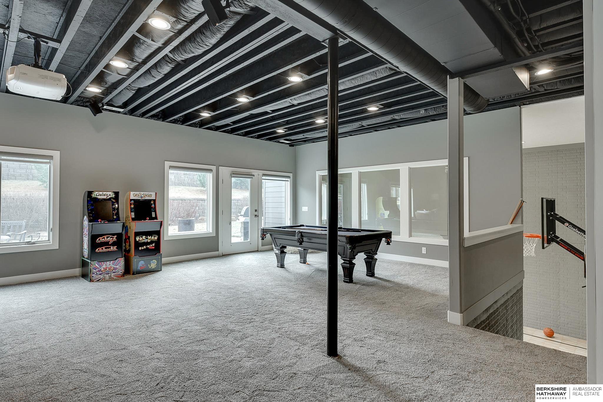 Elkhorn, Nebraska 68022, United States, 5 Bedrooms Bedrooms, ,4 BathroomsBathrooms,Residential,Active,177477