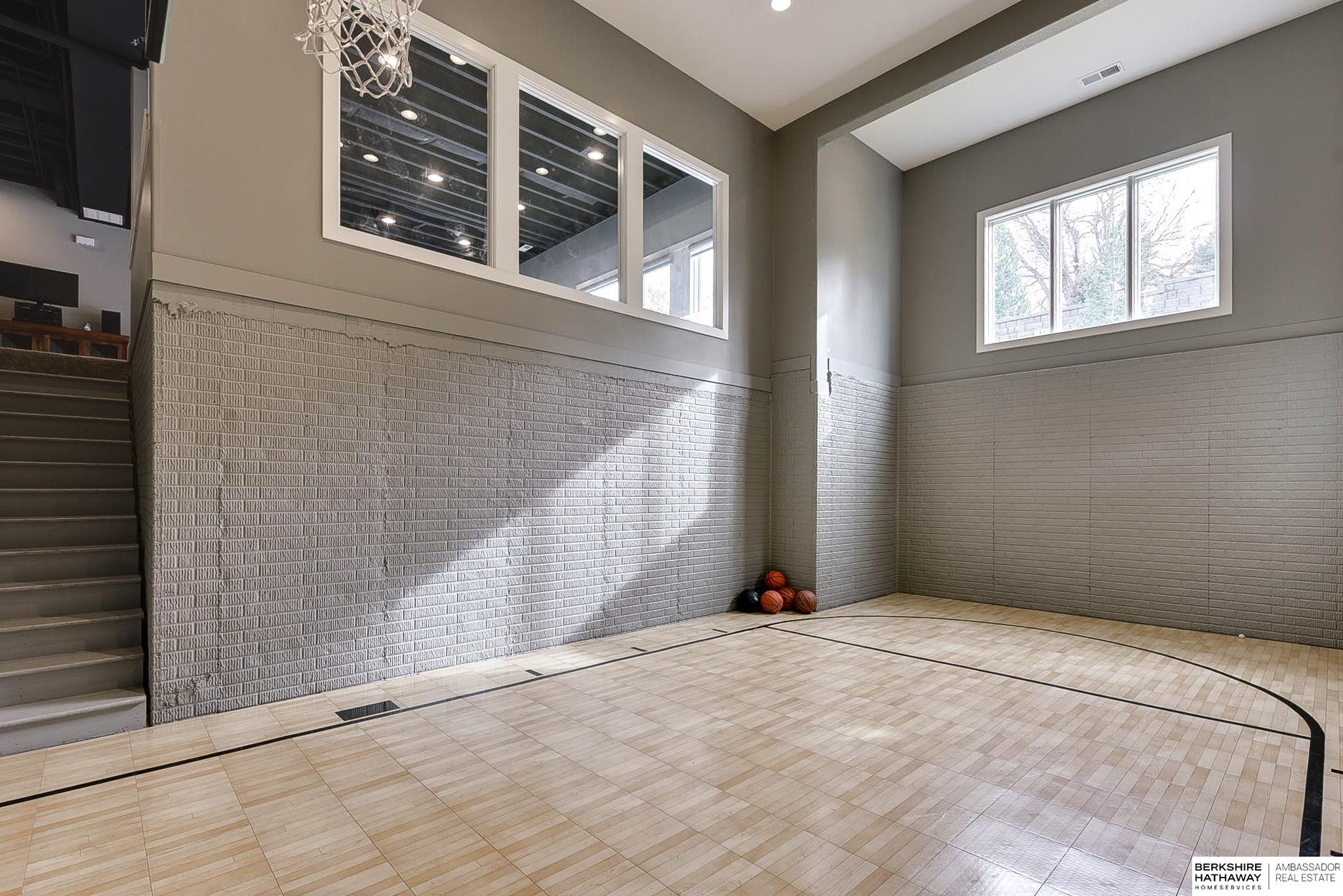 Elkhorn, Nebraska 68022, United States, 5 Bedrooms Bedrooms, ,4 BathroomsBathrooms,Residential,Active,177477