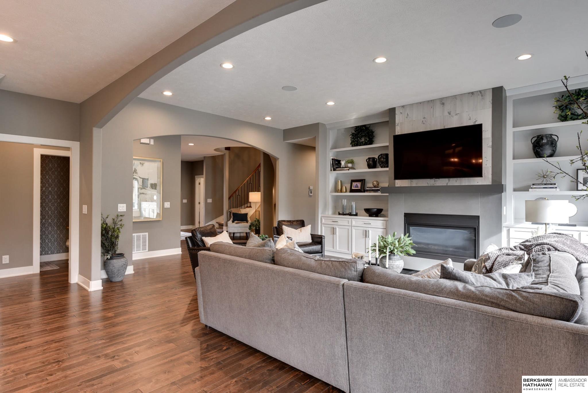 Elkhorn, Nebraska 68022, United States, 5 Bedrooms Bedrooms, ,4 BathroomsBathrooms,Residential,Active,177477