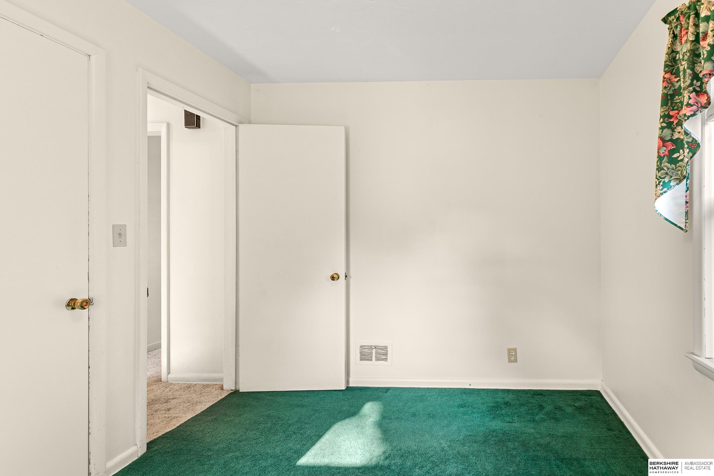 Lincoln, Nebraska 68507, United States, 3 Bedrooms Bedrooms, ,1 BathroomBathrooms,Residential,Active,177244