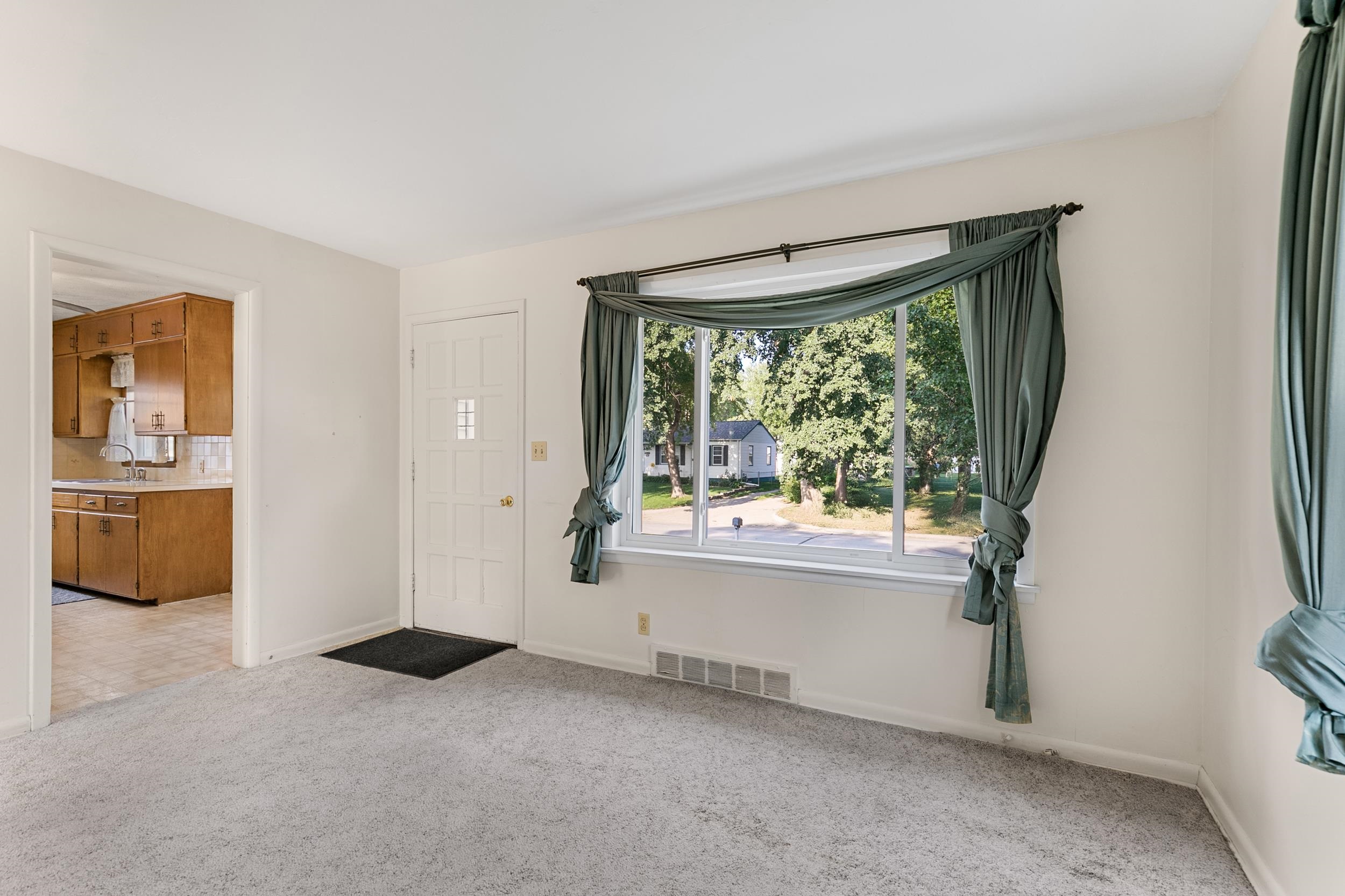 Lincoln, Nebraska 68507, United States, 3 Bedrooms Bedrooms, ,1 BathroomBathrooms,Residential,Active,177244