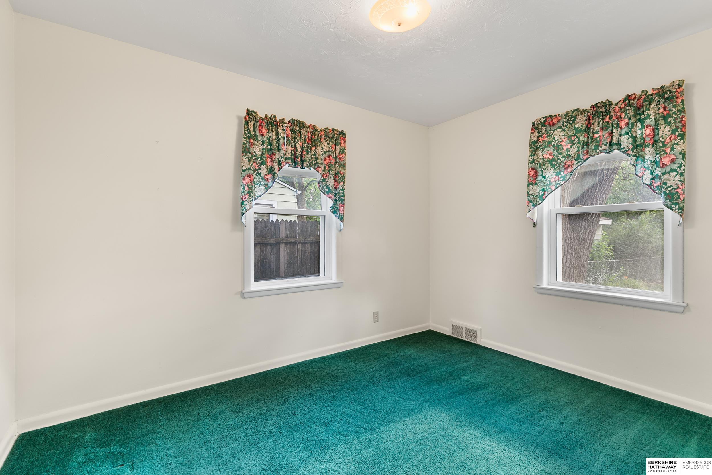 Lincoln, Nebraska 68507, United States, 3 Bedrooms Bedrooms, ,1 BathroomBathrooms,Residential,Active,177244