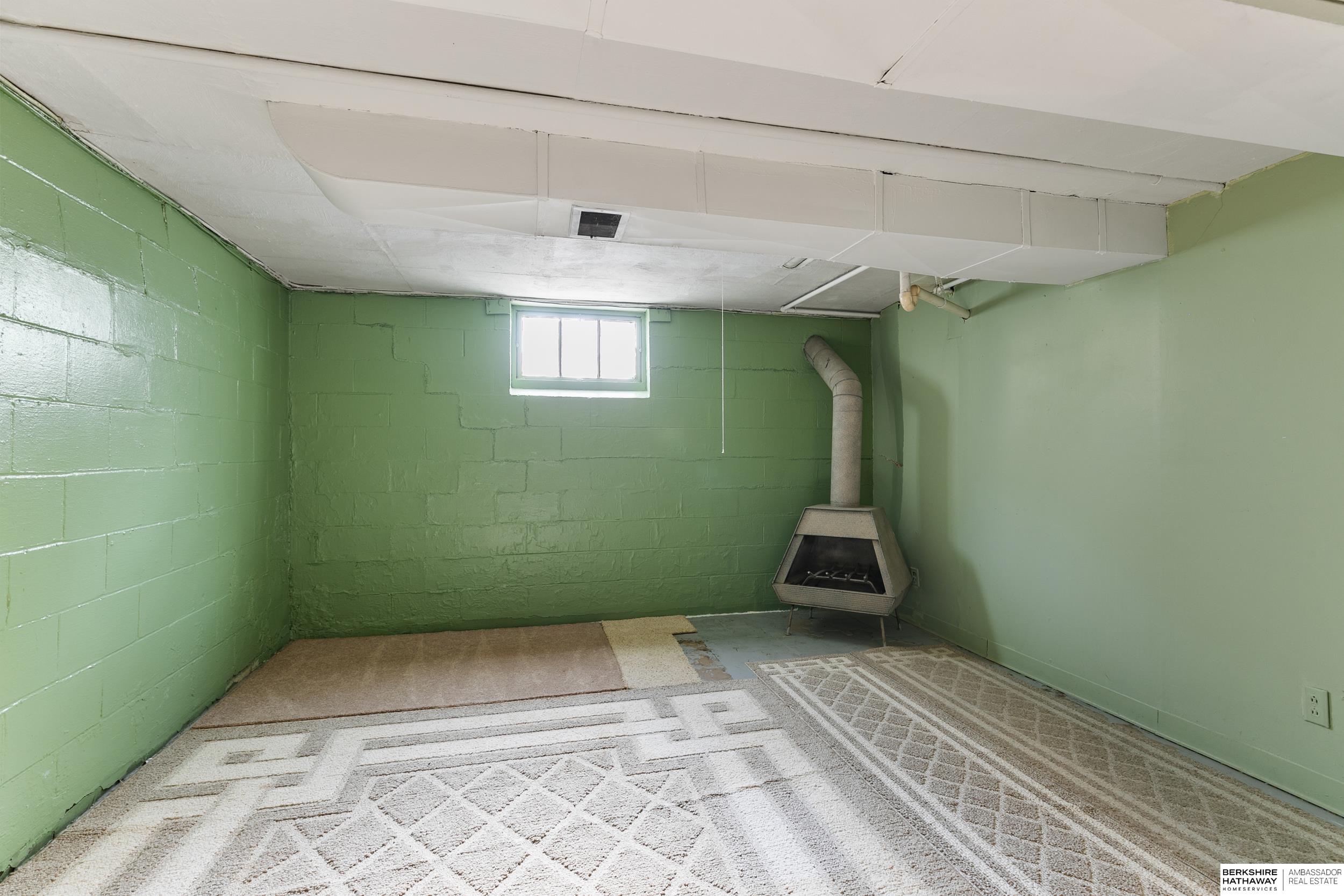 Lincoln, Nebraska 68507, United States, 3 Bedrooms Bedrooms, ,1 BathroomBathrooms,Residential,Active,177244