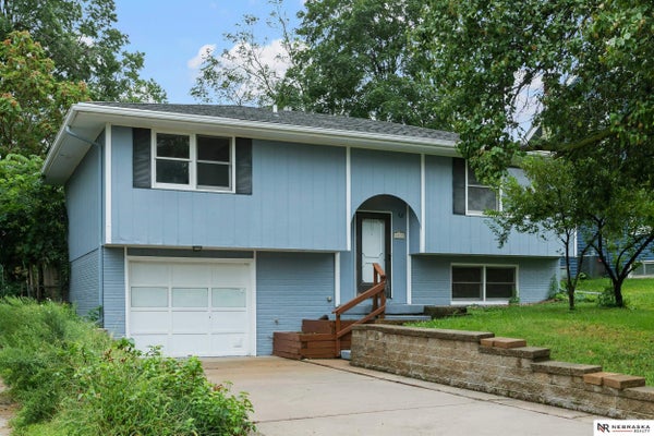 4835 HILLSIDE ST, LINCOLN, NE 68506 - Image 0260c8f6c435acbbe7fde81d7df129b9/277319057