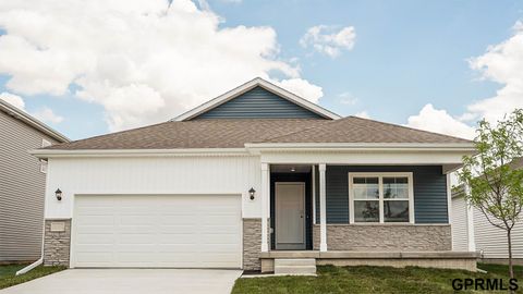 Photo of 20506 Emiline Street, Gretna, NE 68028 (MLS # 22602234)
