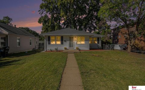 Photo of 626 N 44th Street, Omaha, NE 68131 (MLS # 22528551) Photo of 626 N 44th Street, Omaha, NE 68131 (MLS # 22528551)