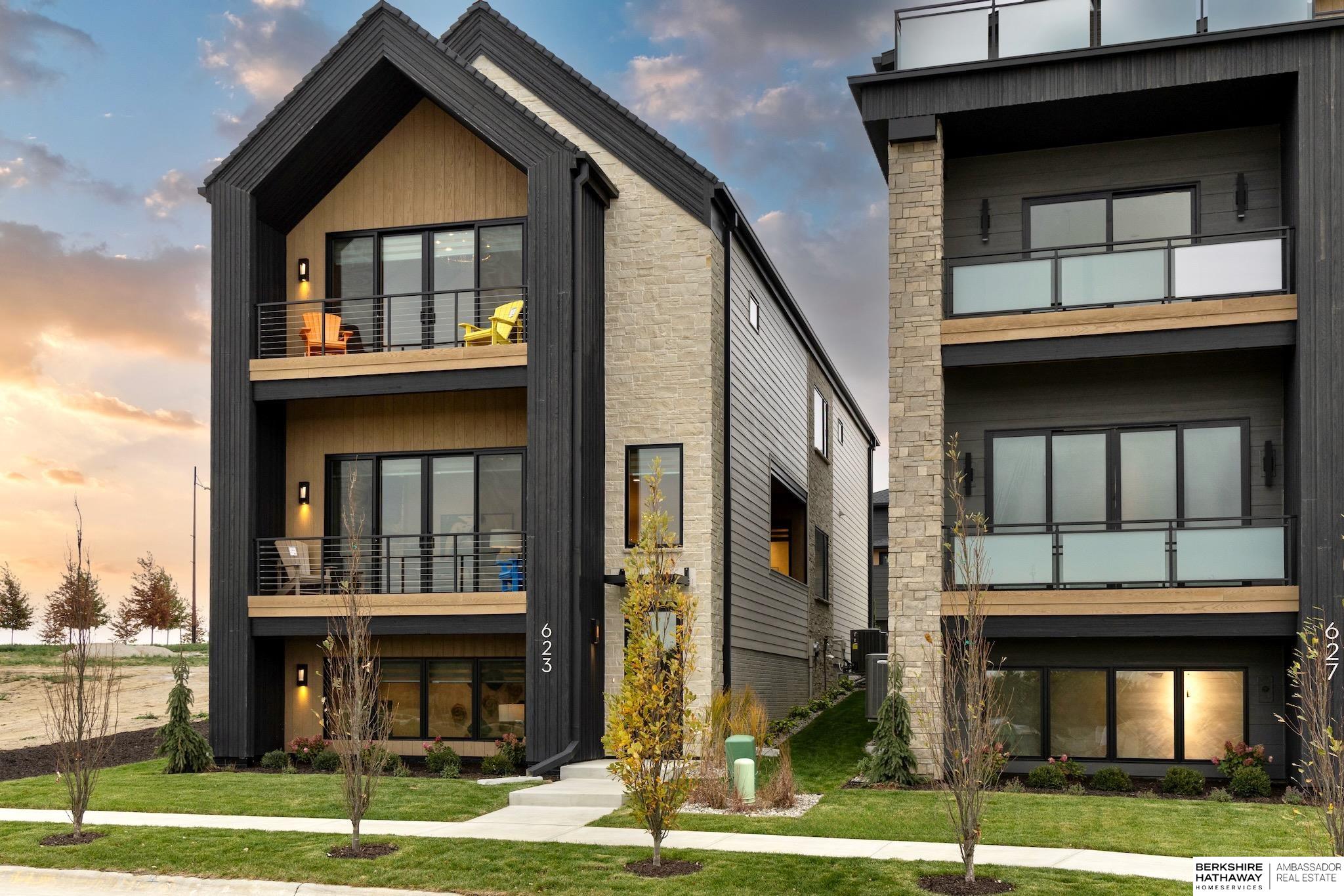 Omaha, Nebraska 68154, United States, 4 Bedrooms Bedrooms, ,5 BathroomsBathrooms,Residential,Active,98221