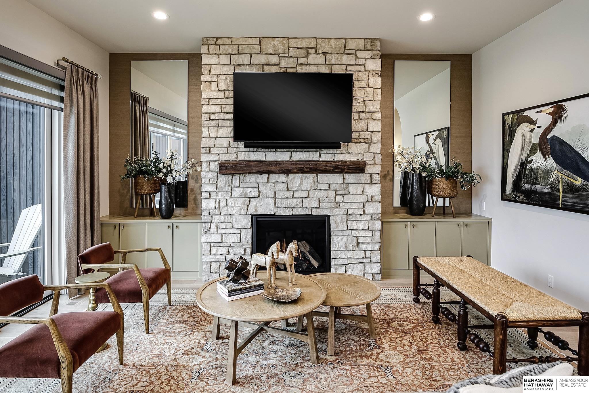 Omaha, Nebraska 68154, United States, 4 Bedrooms Bedrooms, ,5 BathroomsBathrooms,Residential,Active,98221