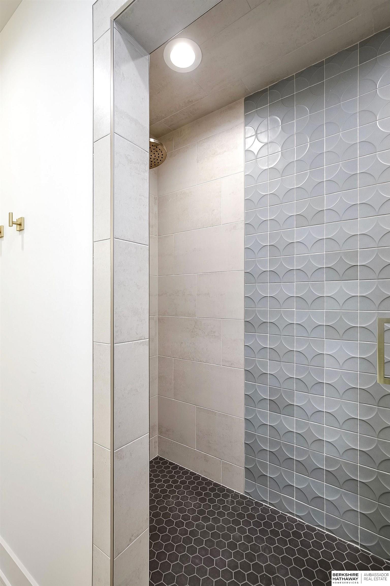 Omaha, Nebraska 68154, United States, 4 Bedrooms Bedrooms, ,5 BathroomsBathrooms,Residential,Active,98221