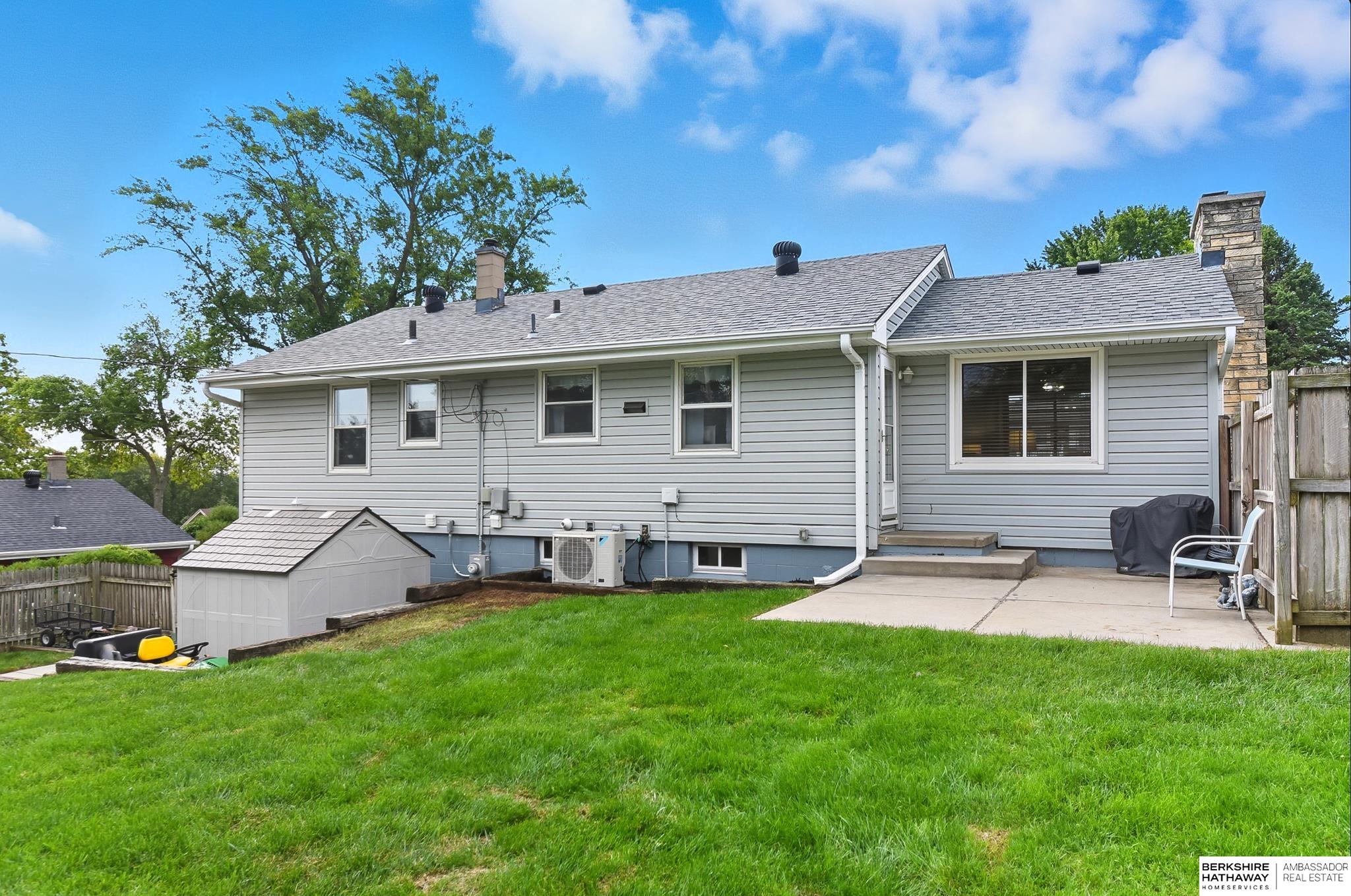 Omaha, Nebraska 68114, United States, 3 Bedrooms Bedrooms, ,1 BathroomBathrooms,Residential,Pending,211380