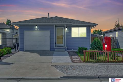 Photo of 2831 W Sumner Street, Lincoln, NE 68522 (MLS # 22533356)