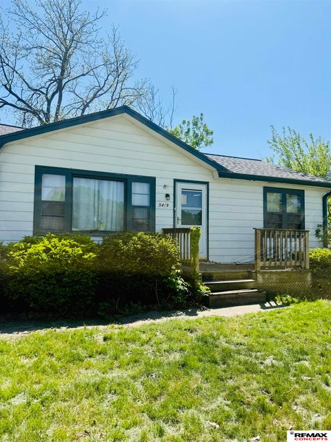 Photo of 5419 Oldham Street, Lincoln, NE 68506 (MLS # 22612661)