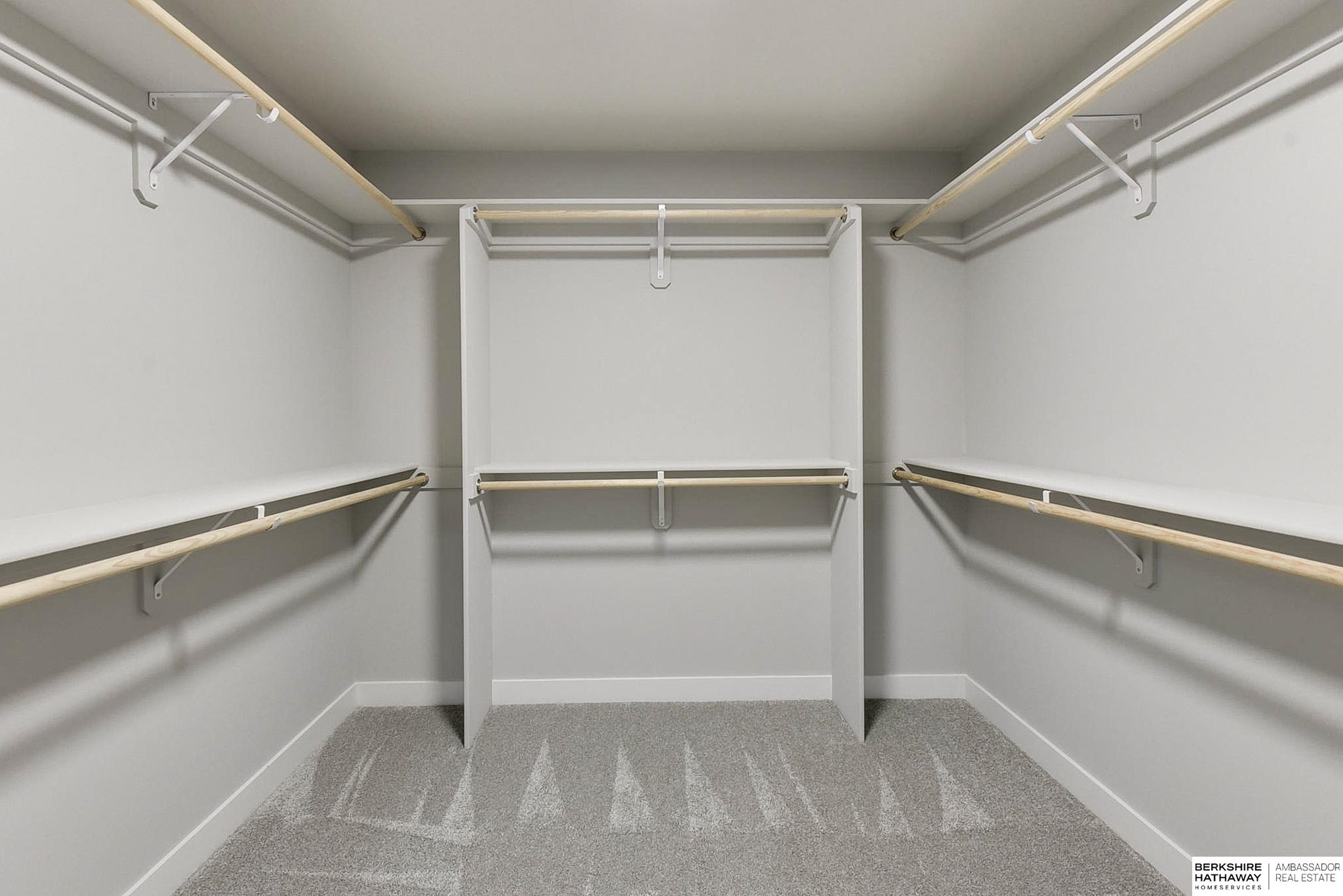 Elkhorn, Nebraska 68022, United States, 4 Bedrooms Bedrooms, ,2 BathroomsBathrooms,Residential,Active,130604