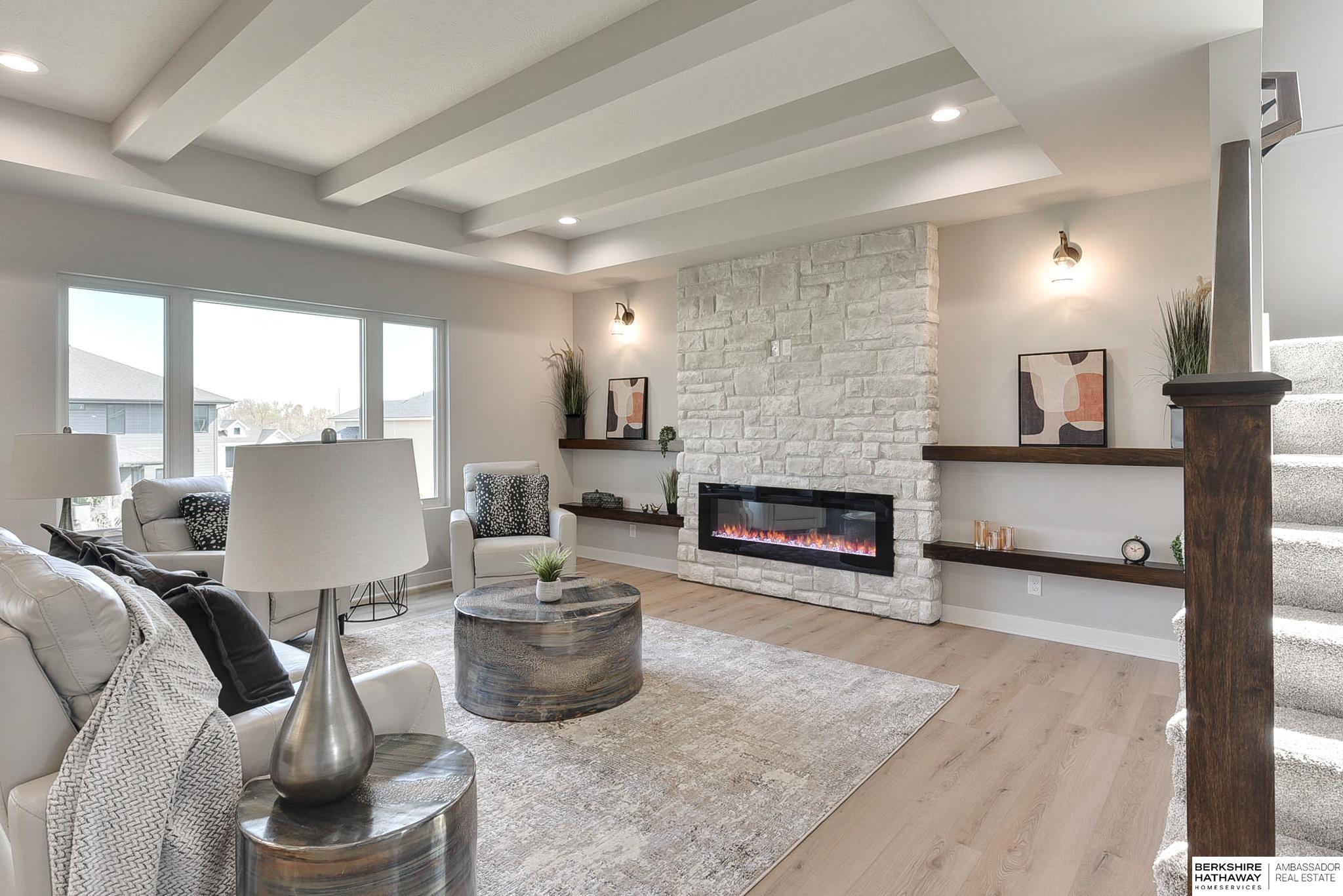 Elkhorn, Nebraska 68022, United States, 4 Bedrooms Bedrooms, ,2 BathroomsBathrooms,Residential,Active,130604