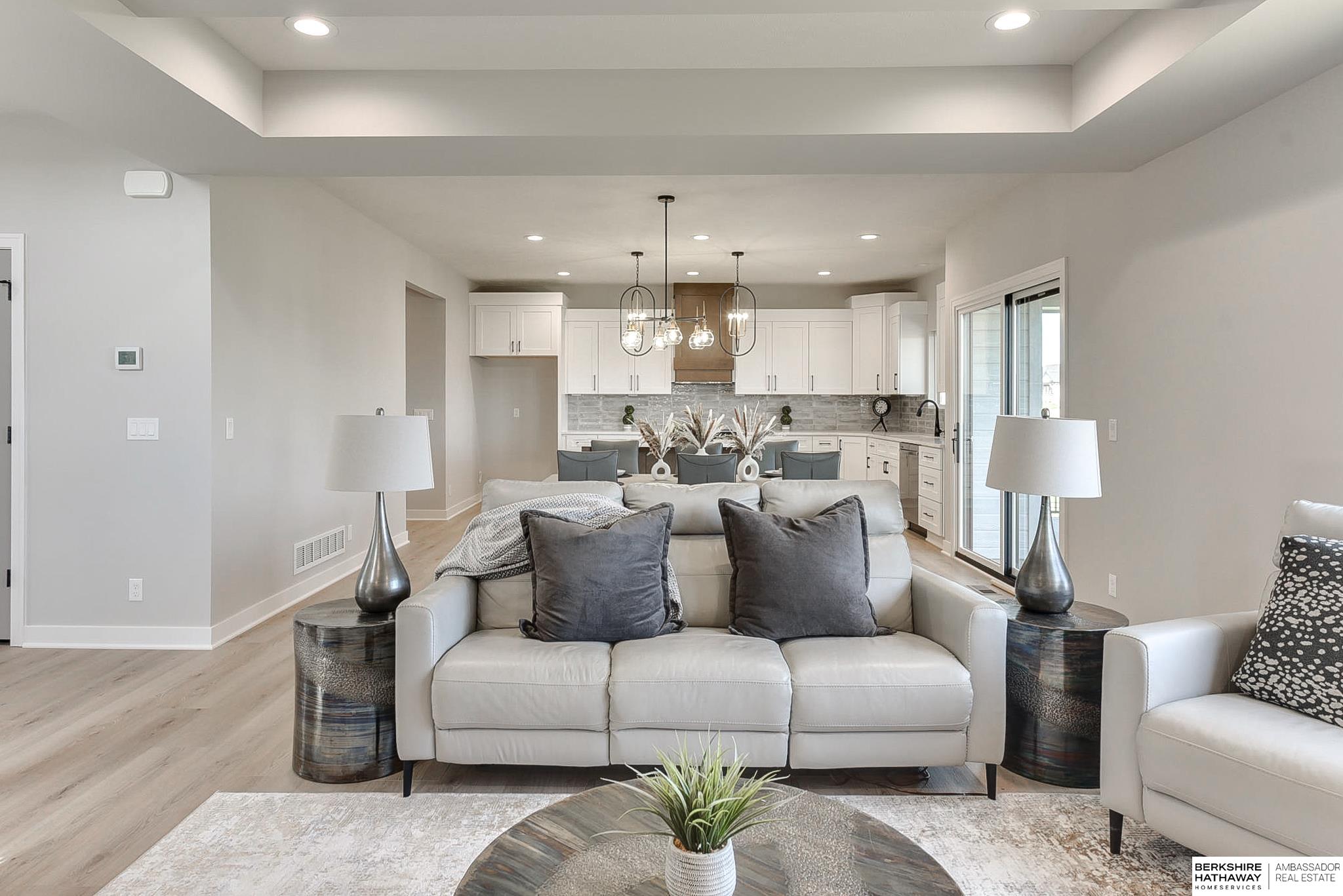 Elkhorn, Nebraska 68022, United States, 4 Bedrooms Bedrooms, ,2 BathroomsBathrooms,Residential,Active,130604