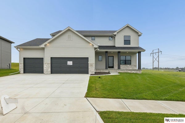 8606 LEGACY ST, PAPILLION, NE 68046 - Image 030da1af07fffb4c7a2c089bdda791e0/366760801