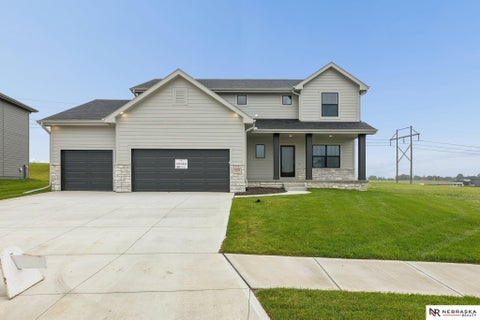 Photo of 8606 Legacy Street, Papillion, NE 68046 (MLS # 22626374)
