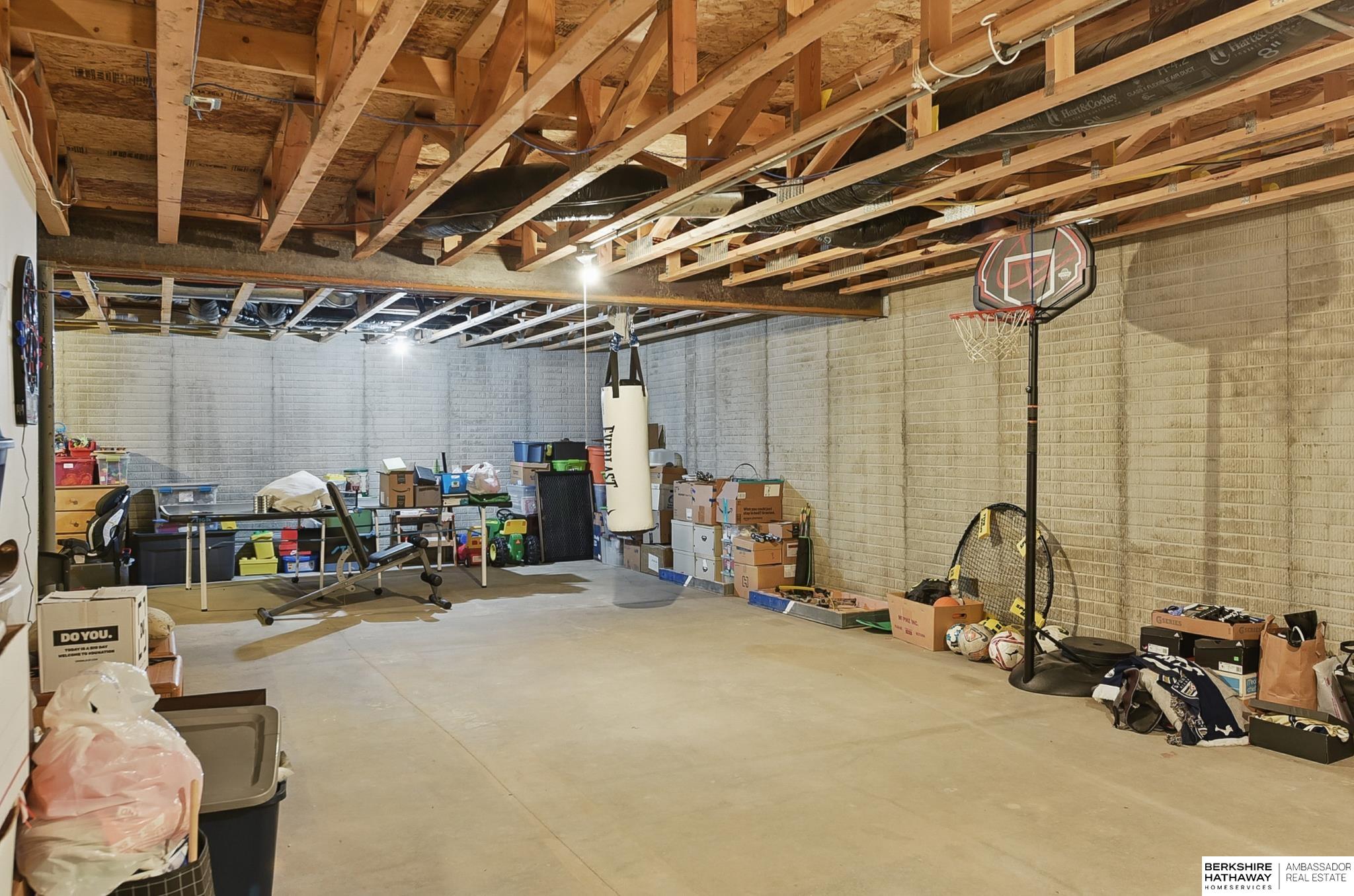 Omaha, Nebraska 68116, United States, 4 Bedrooms Bedrooms, ,3 BathroomsBathrooms,Residential,Active,148195