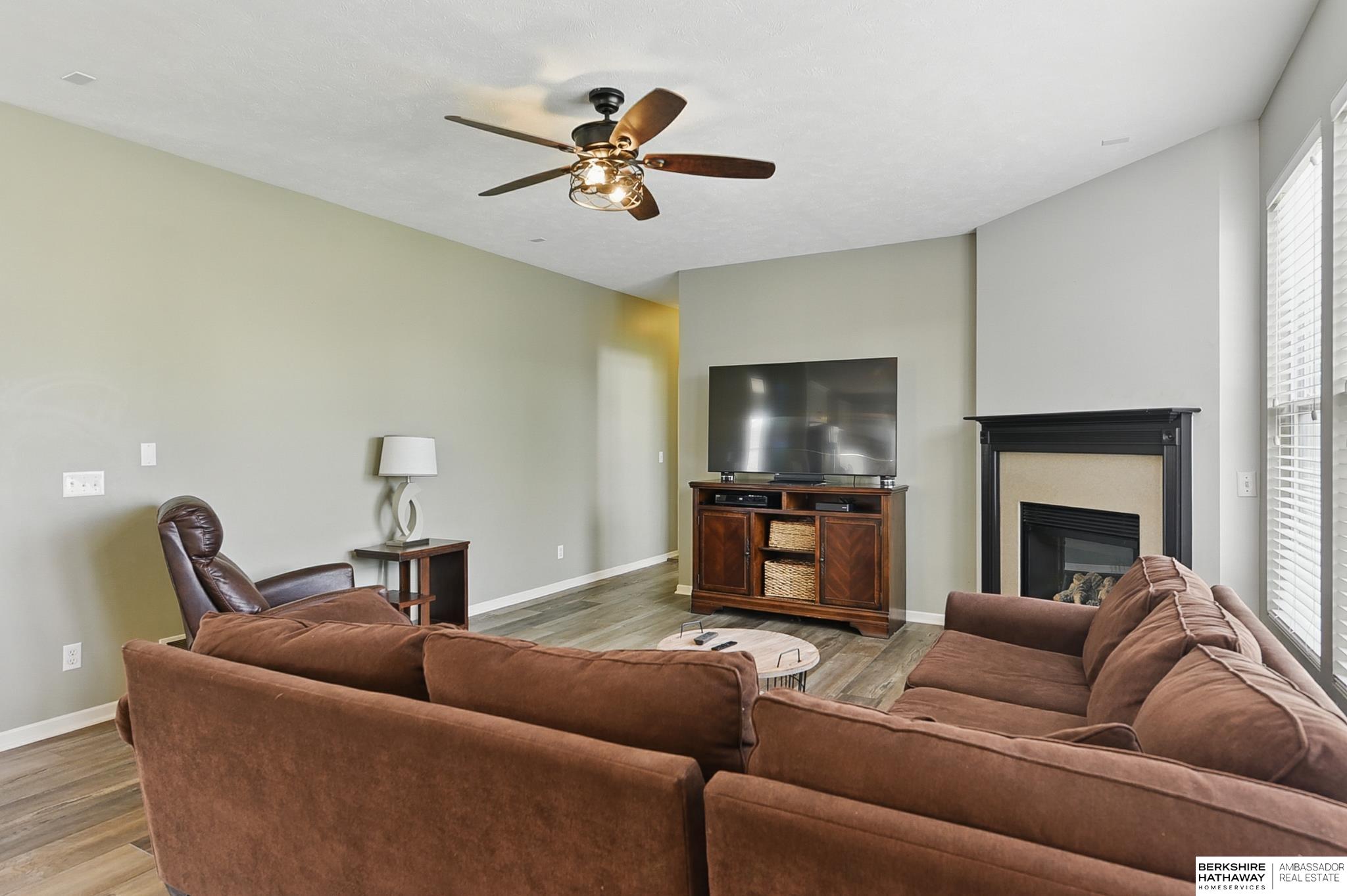 Omaha, Nebraska 68116, United States, 4 Bedrooms Bedrooms, ,3 BathroomsBathrooms,Residential,Active,148195