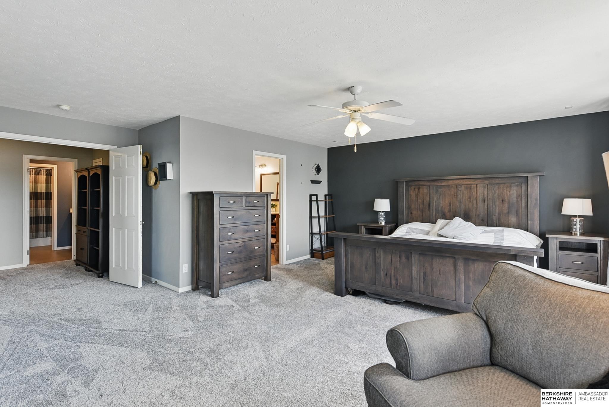 Omaha, Nebraska 68116, United States, 4 Bedrooms Bedrooms, ,3 BathroomsBathrooms,Residential,Active,148195