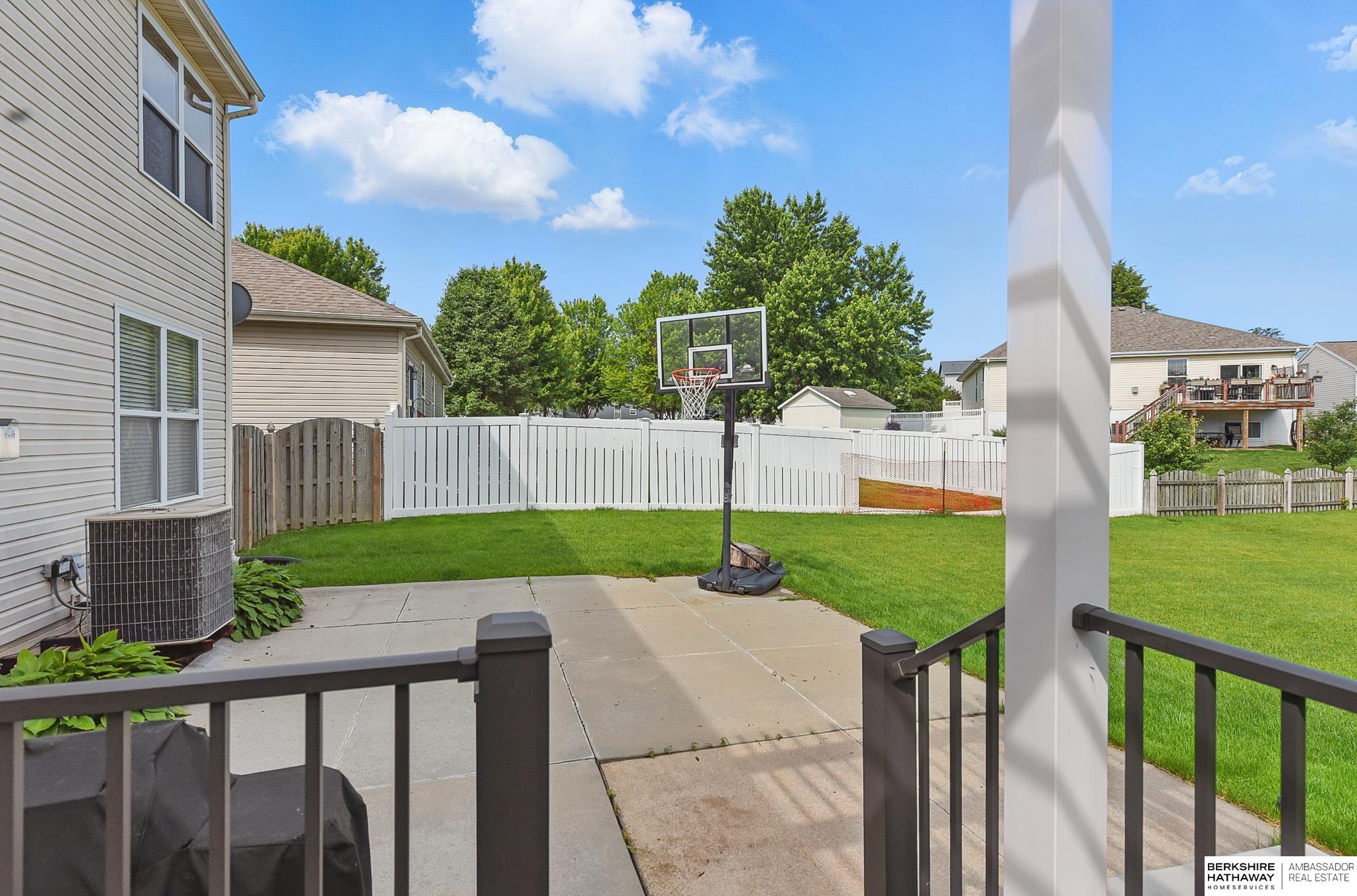 Omaha, Nebraska 68116, United States, 4 Bedrooms Bedrooms, ,3 BathroomsBathrooms,Residential,Active,148195