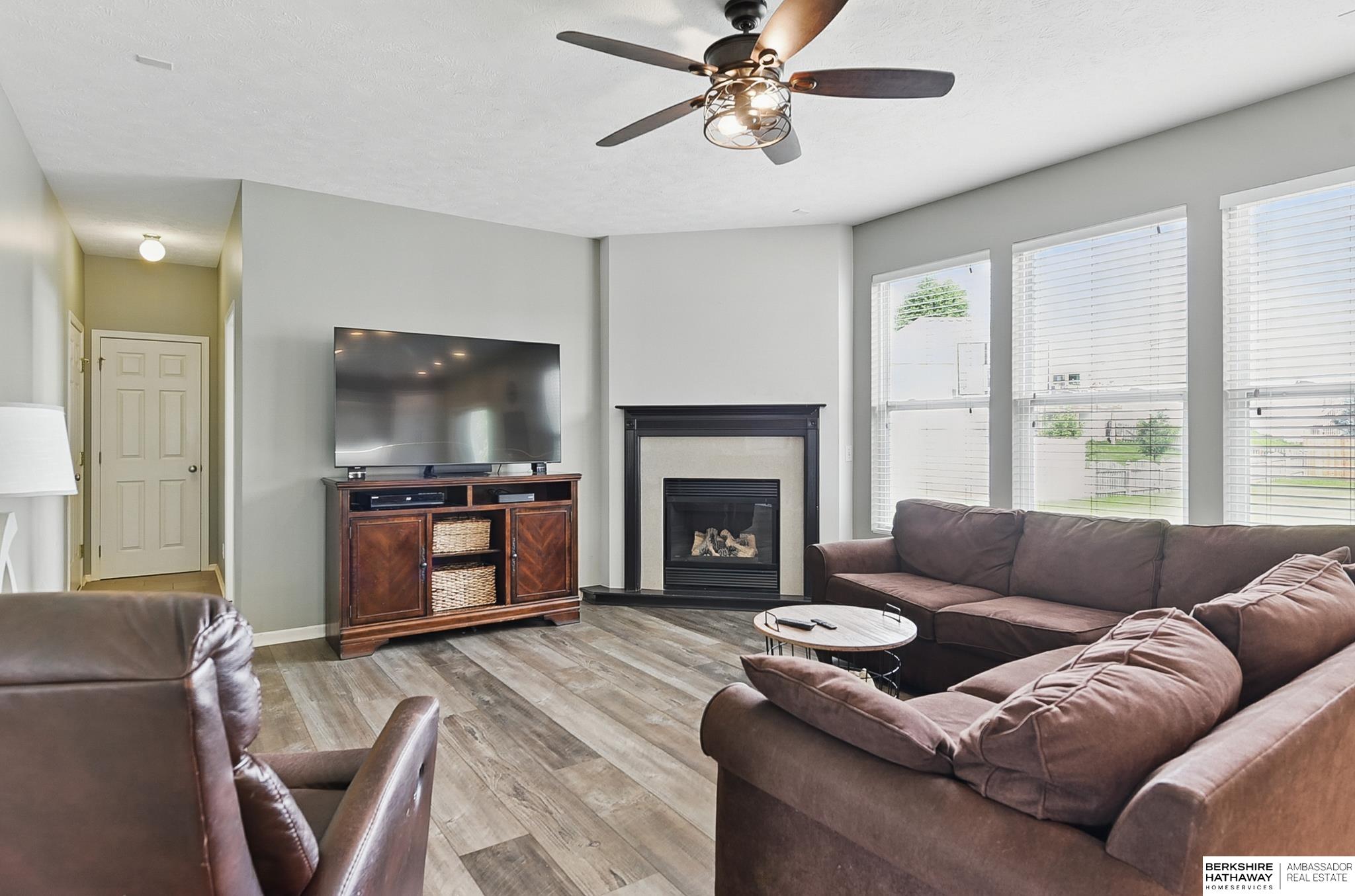 Omaha, Nebraska 68116, United States, 4 Bedrooms Bedrooms, ,3 BathroomsBathrooms,Residential,Active,148195