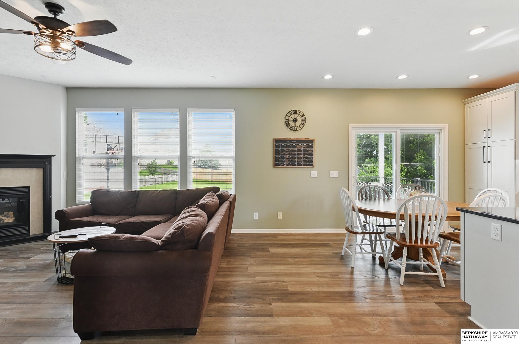 Omaha, Nebraska 68116, United States, 4 Bedrooms Bedrooms, ,3 BathroomsBathrooms,Residential,Active,148195