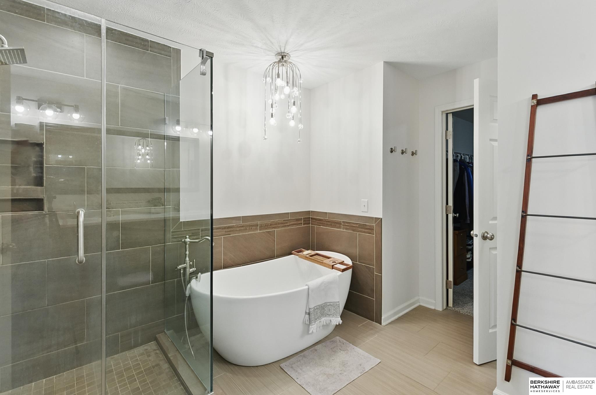 Omaha, Nebraska 68116, United States, 4 Bedrooms Bedrooms, ,3 BathroomsBathrooms,Residential,Active,148195