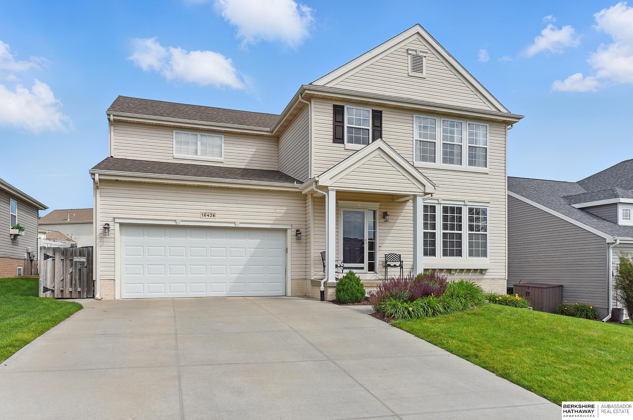 Omaha, Nebraska 68116, United States, 4 Bedrooms Bedrooms, ,3 BathroomsBathrooms,Residential,Active,148195