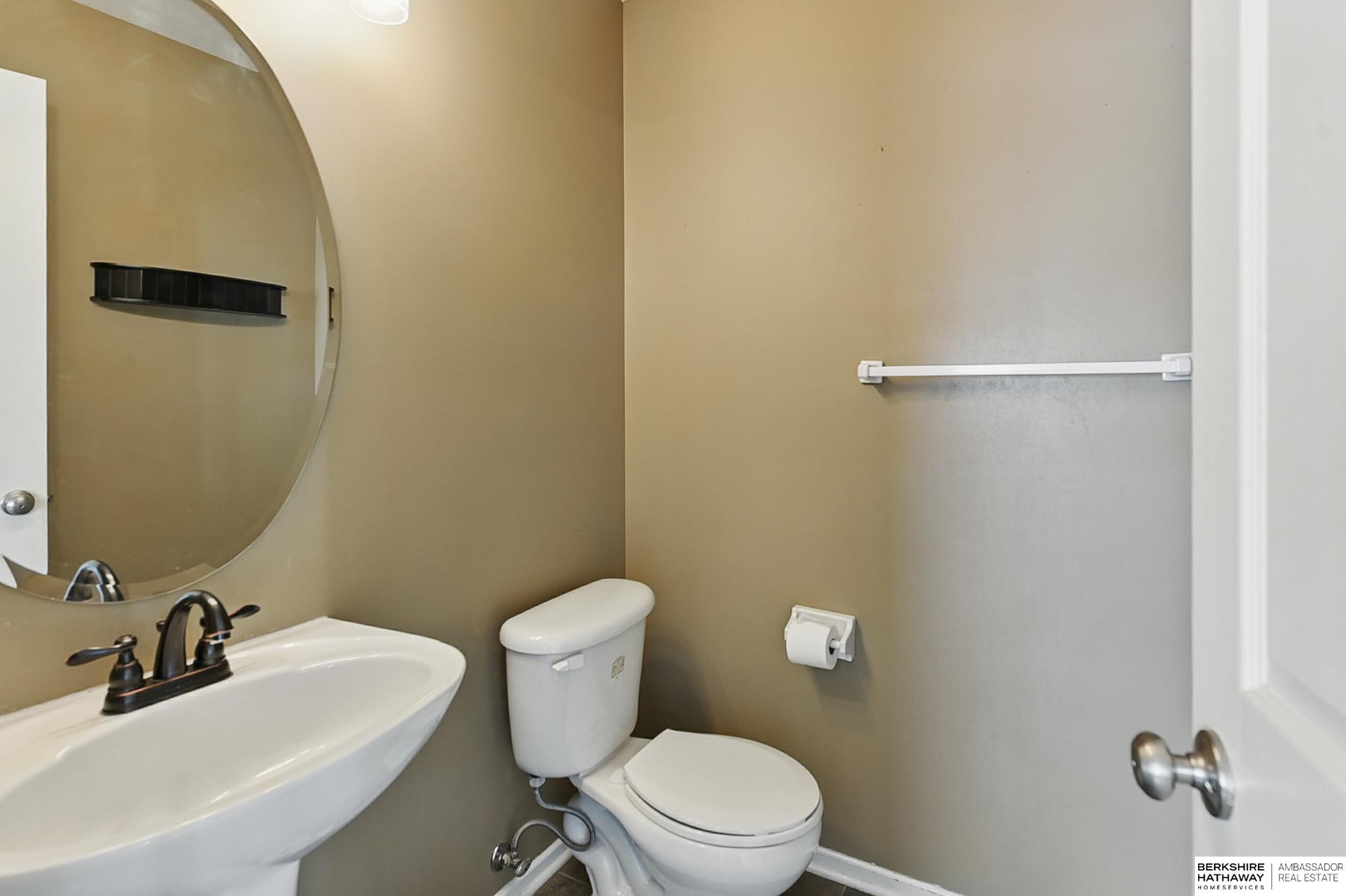 Omaha, Nebraska 68116, United States, 4 Bedrooms Bedrooms, ,3 BathroomsBathrooms,Residential,Active,148195