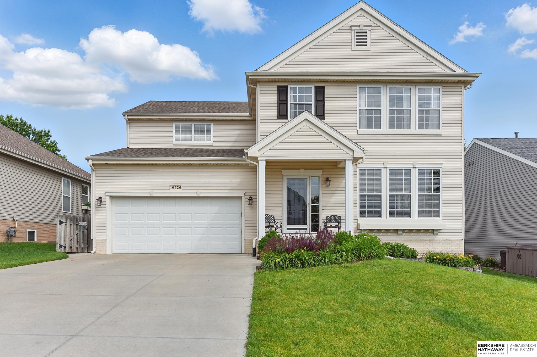 Omaha, Nebraska 68116, United States, 4 Bedrooms Bedrooms, ,3 BathroomsBathrooms,Residential,Active,148195