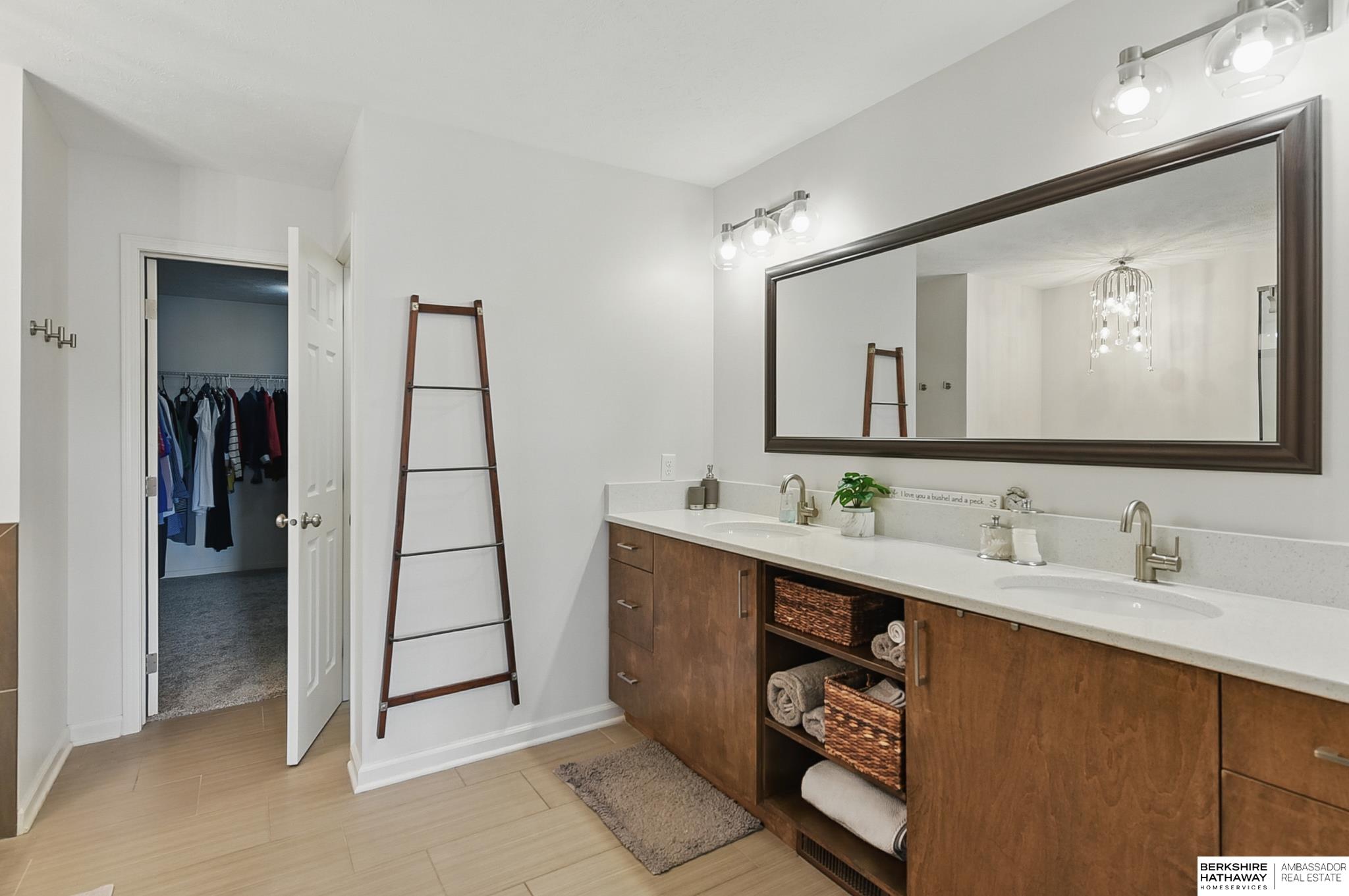 Omaha, Nebraska 68116, United States, 4 Bedrooms Bedrooms, ,3 BathroomsBathrooms,Residential,Active,148195