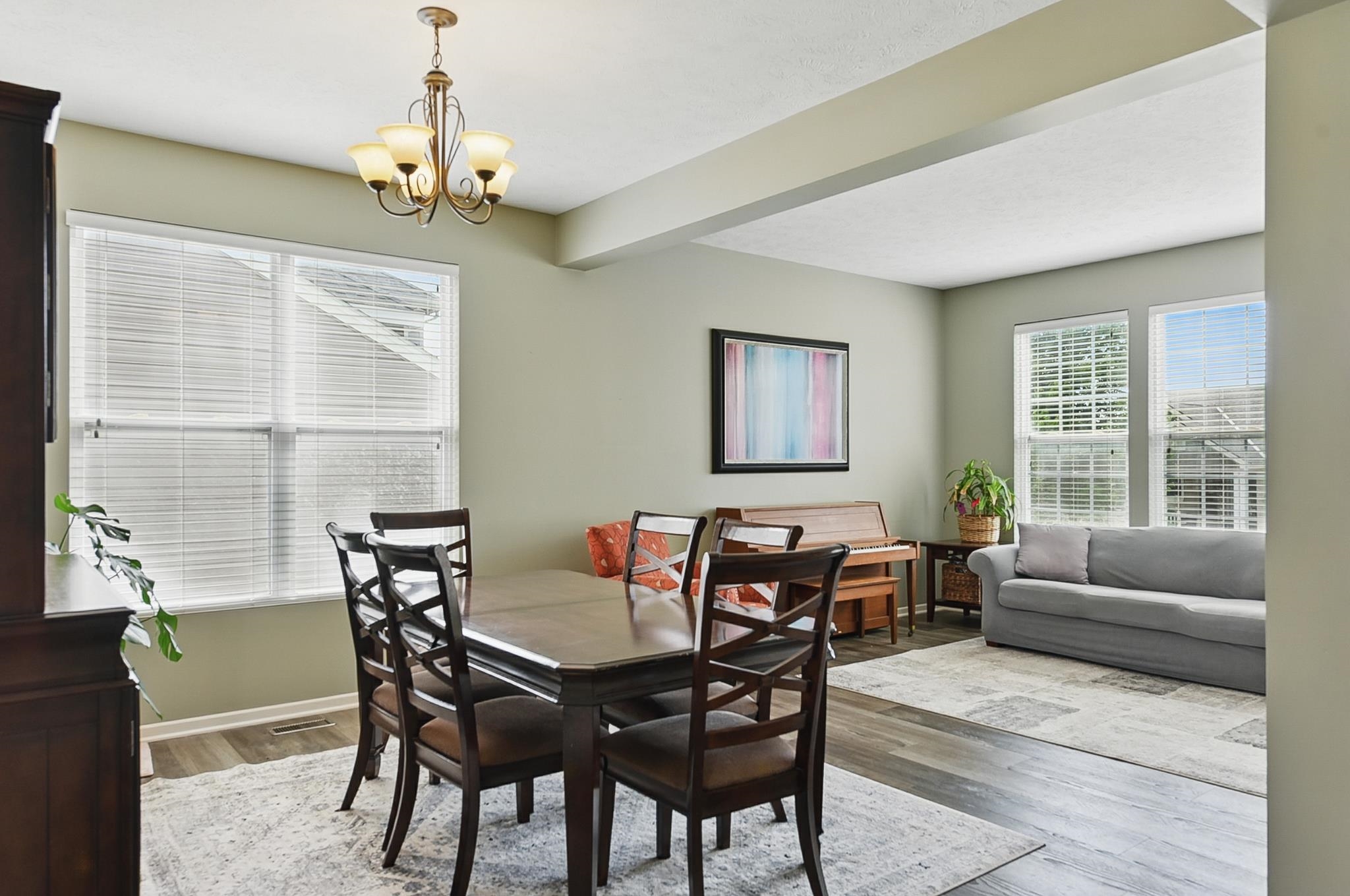 Omaha, Nebraska 68116, United States, 4 Bedrooms Bedrooms, ,3 BathroomsBathrooms,Residential,Active,148195