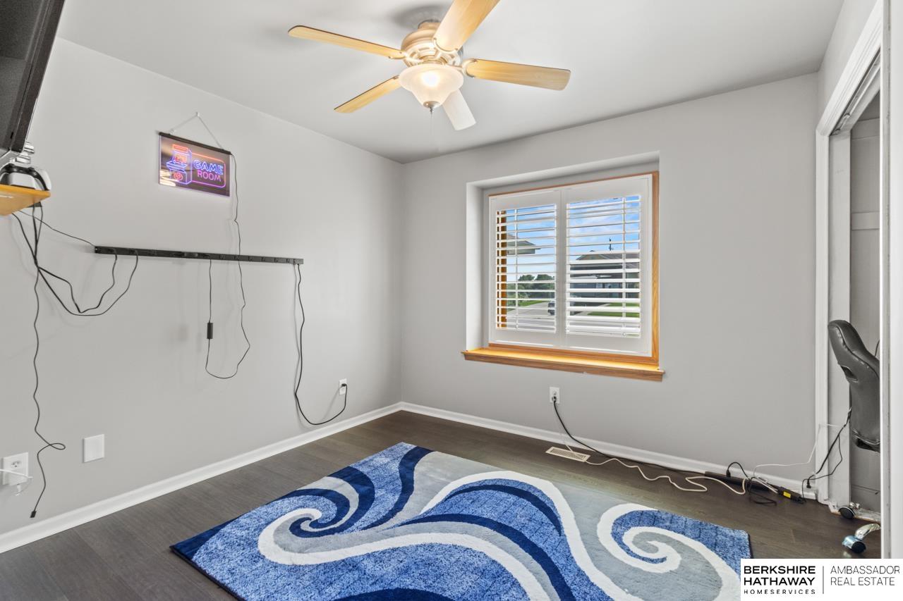 Omaha, Nebraska 68136, United States, 4 Bedrooms Bedrooms, ,3 BathroomsBathrooms,Residential,Active,192495