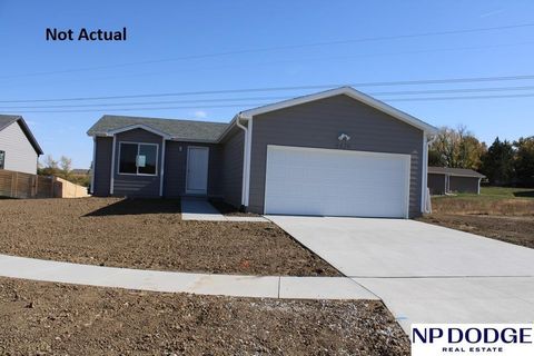 Photo of 7640 N 50th Street, Lincoln, NE 68514 (MLS # 22602945)