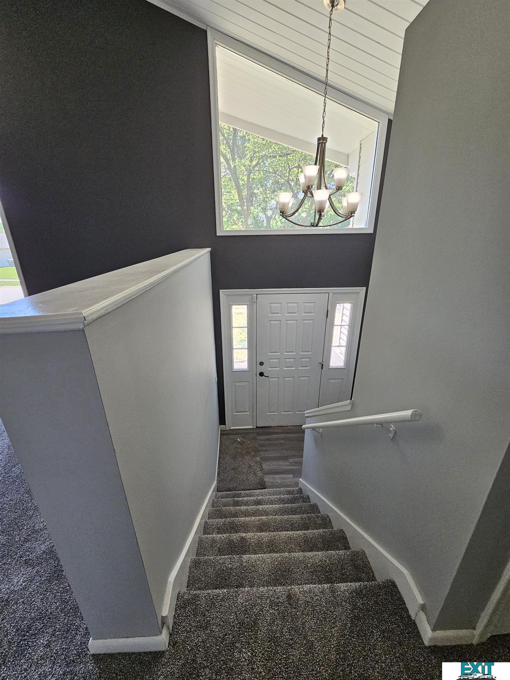 1540 Janssen Drive - Photo 2