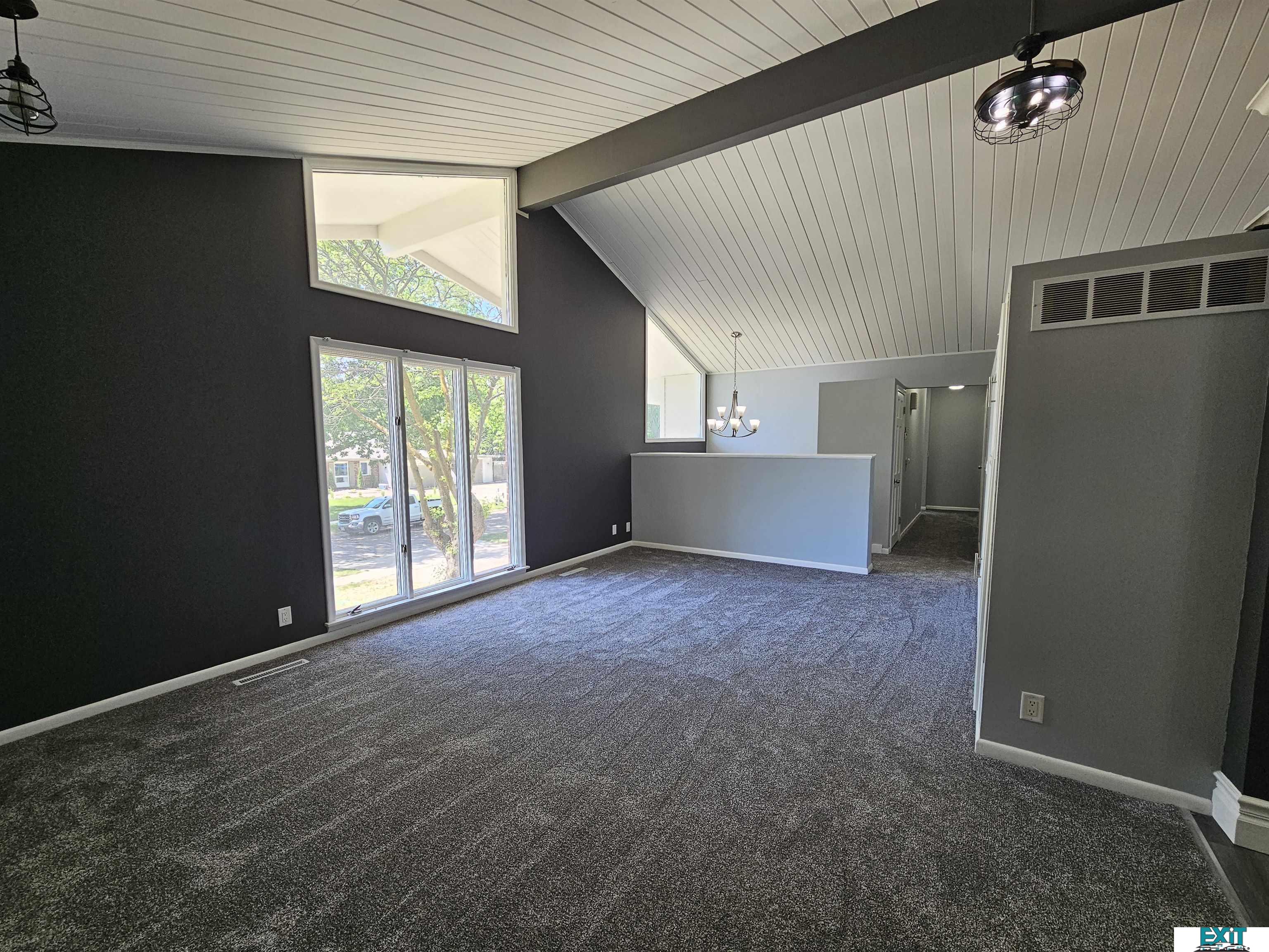 1540 Janssen Drive - Photo 4