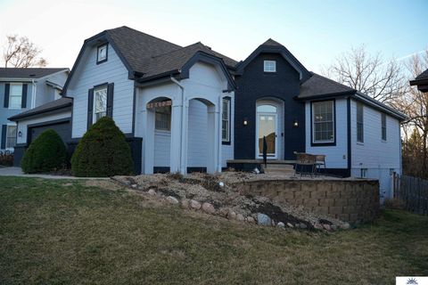 Photo of 18412 Emile Circle, Omaha, NE 68022 (MLS # 22606683)