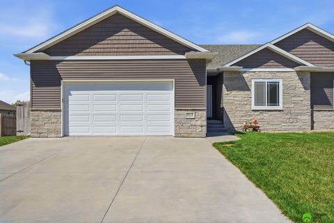 Photo of 9515 Friedman Street, Lincoln, NE 68516 (MLS # 22611203)