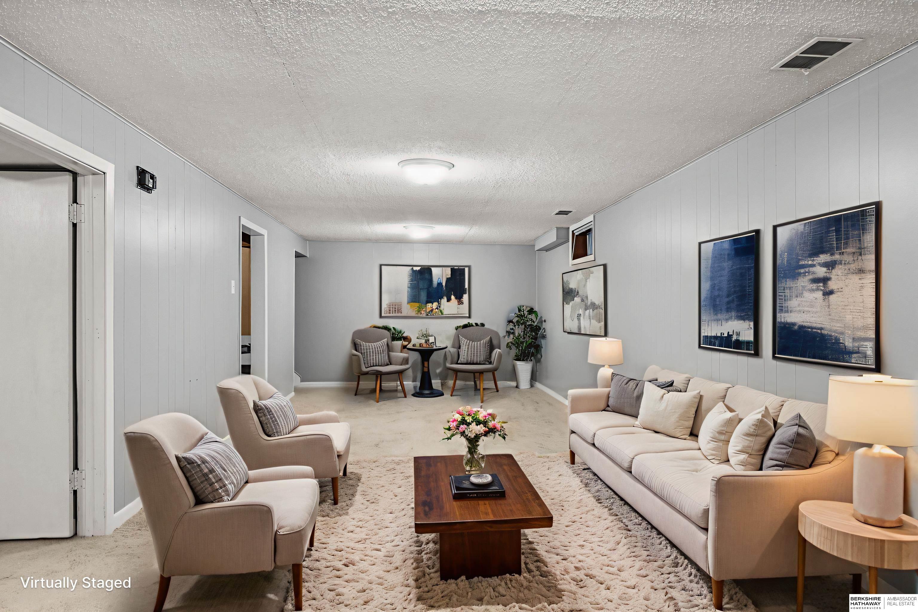 Lincoln, Nebraska 68505, United States, 2 Bedrooms Bedrooms, ,2 BathroomsBathrooms,Residential,Active,241751