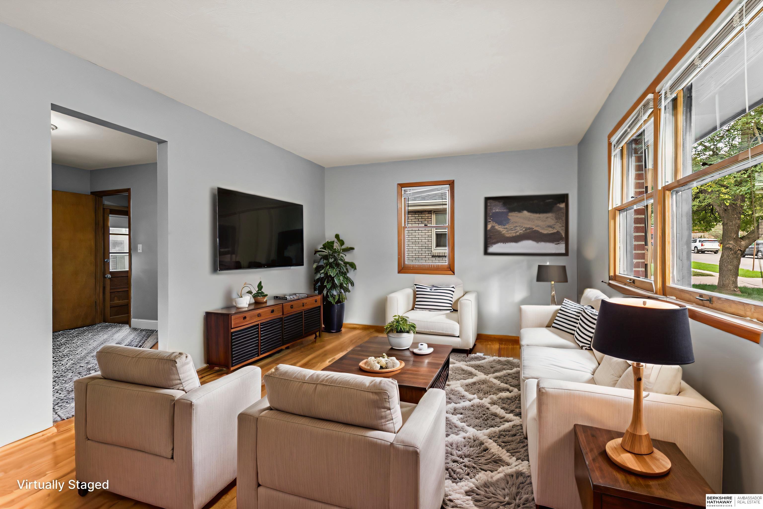 Lincoln, Nebraska 68505, United States, 2 Bedrooms Bedrooms, ,2 BathroomsBathrooms,Residential,Active,241751